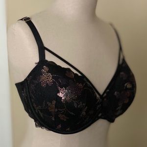 NWOT VS Pink Date Lace Bra & Lace Panty Set Black